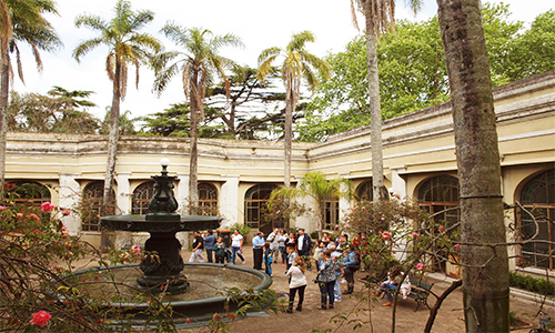 Patio interno del museo con su fuente