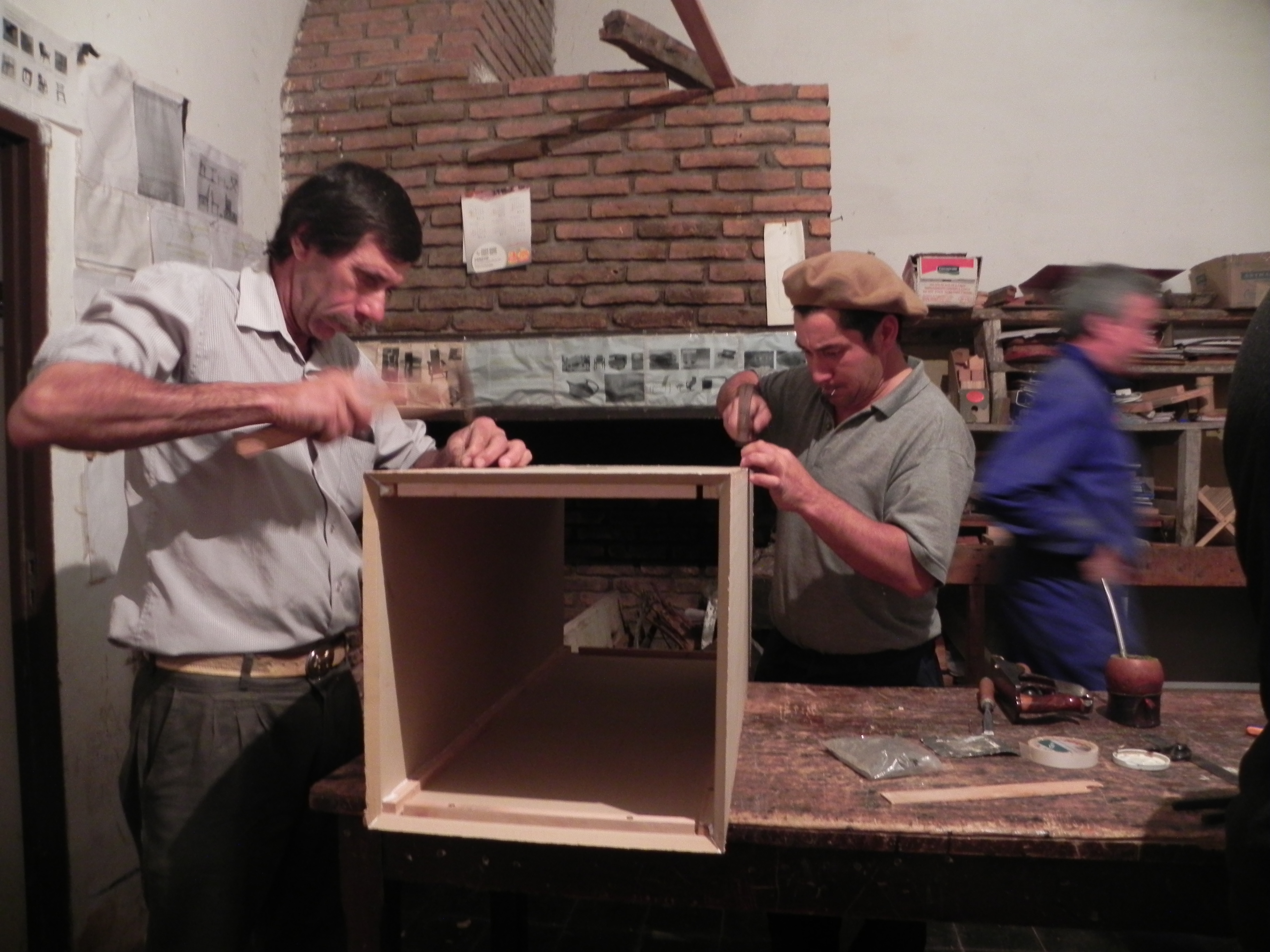 Mobiliario para el Museo de Florida Carpinteros de la Fábrica de Cultura de Cerro Colorado