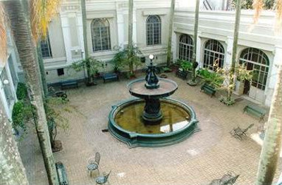 Patio del Museo Antropológico