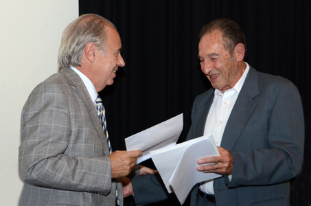 Nuevos integrantes de Academia de Medician Omar Macadar