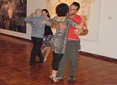 Pareja bailando tango