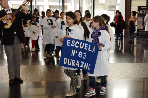 Niños escolares en auditorio del sodre